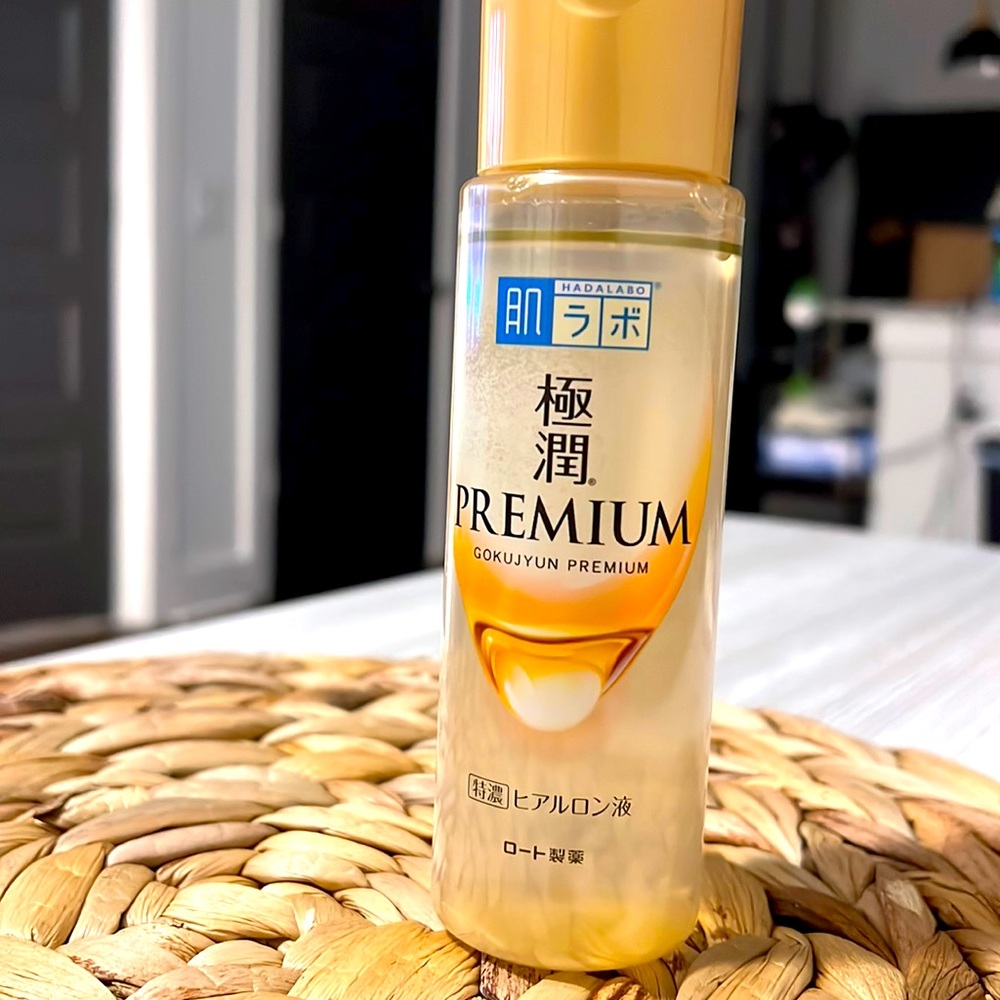 Hada Labo Premium Revitalizing Lotion